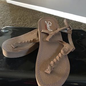 SKETCHERS SANDALS